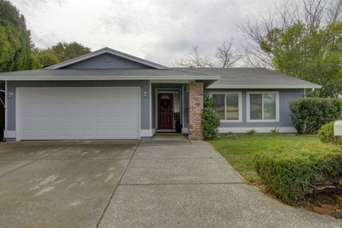 100 Asbury Dr, Vacaville, CA 95687-5003