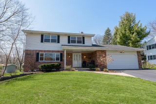 56 Starling Ln, Naperville, IL 60565-2314