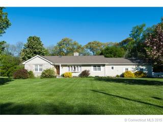 15 Applewood Rd, Branford, CT 06405-6103