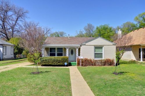 3424 Biddison St, Fort Worth TX  76109-2804 exterior