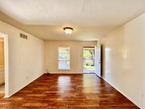 2509 Birmingham Ave, Dallas TX  75215-2923 exterior