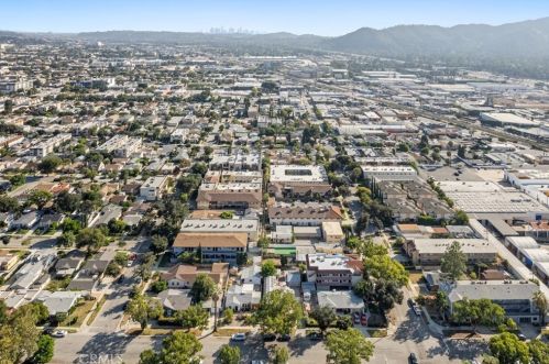 710 Milford St, Glendale CA  91203-1534 exterior