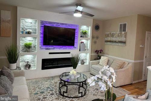 12 Poppyseed Dr, Lumberton Township, NJ 08048-4266