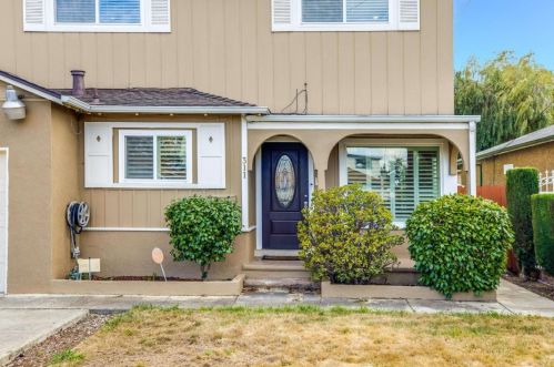 311 Wisteria Dr, Palo Alto, CA 94303-2518