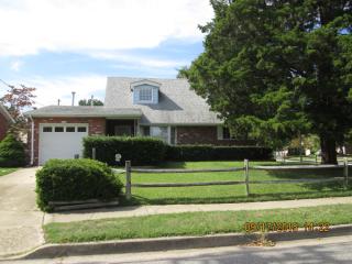 9339 Beaumont St, Norfolk VA  23503-3112 exterior