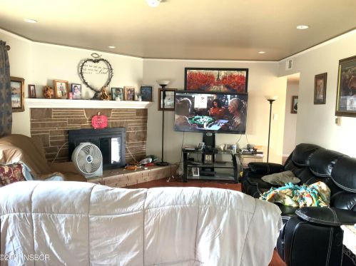1027 Boone St, Santa Maria, CA 93454-6305