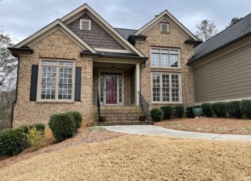 507 Richmond Pl, Loganville, GA 30052-9021