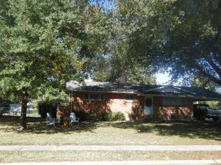 802 Courtney Dr, Miner, MO 63801-3215