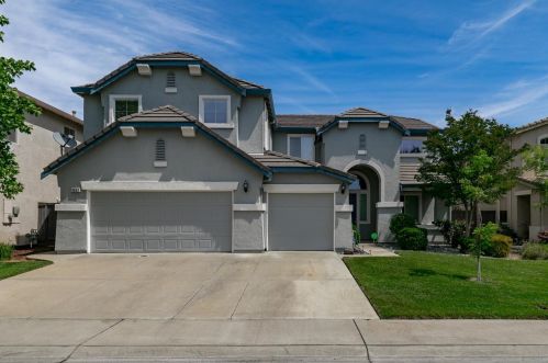9652 Nature Trail Way, Elk Grove, CA 95757-8132