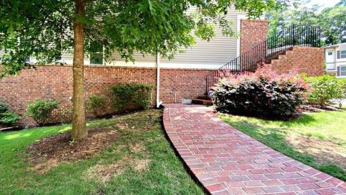 2131 Elvan Cir, Atlanta GA  30317-1307 exterior