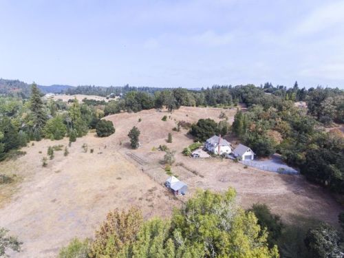 3902 Bones Rd, Sebastopol, CA 95472-9754