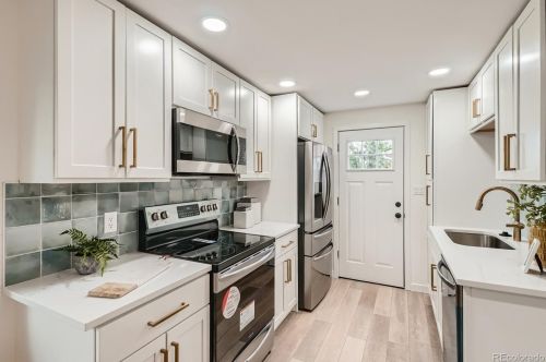 3910 Inca St, Englewood, CO 80110-4531