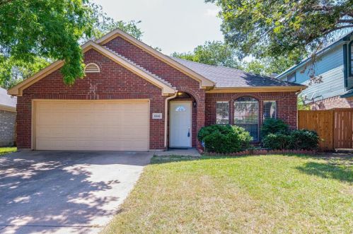 6845 Black Wing Dr, Fort Worth, TX 76137-2367