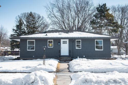 2700 2 St, Saint Paul MN  55109-1502 exterior