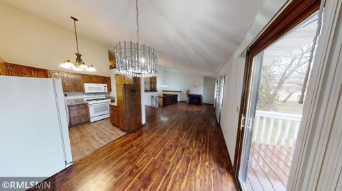 7106 Perry Pl, Minneapolis, MN 55429-1207