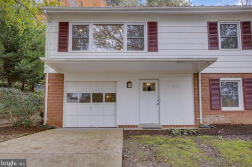 6721 Greenview Ln, Springfield VA  22152-2926 exterior
