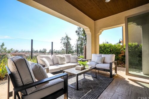130 Long Fence, Irvine CA  92602-1807 exterior