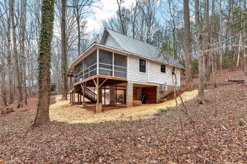 283 Rather Hill Trl, Clarkesville, GA 30523-2655