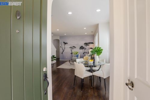 330 Belshaw Dr, Milpitas CA 95035-5472 exterior