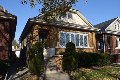 4632 Montana St, Chicago, IL 60639-1825