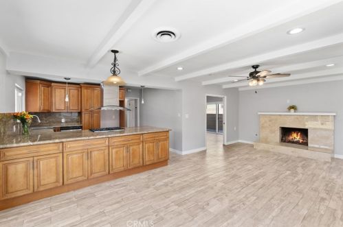 8188 Sherwood Pl, Riverside CA  92504-3440 exterior