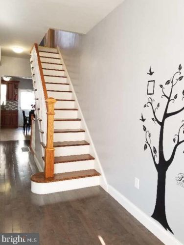 2302 Darien St, Philadelphia, PA 19148-3703