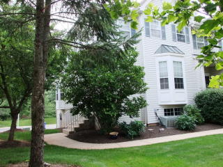 41 Cummington Ln, Flemington, NJ 08822-3522