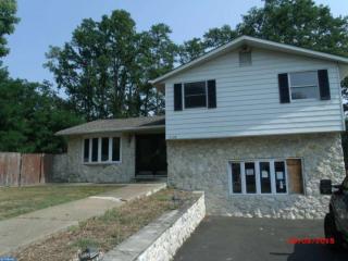 4100 Nelson St, Levittown, PA 19056-3229