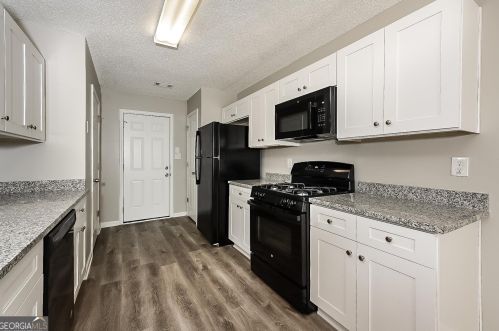 6659 Chesepeake Trl, Rex GA  30273-2225 exterior