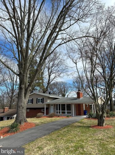 9909 Dellwood Ave, Columbia MD  21046-1024 exterior