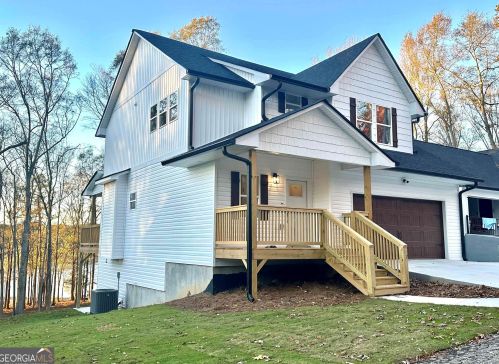 215 Rays Rd, Lavonia, GA 30553-3941