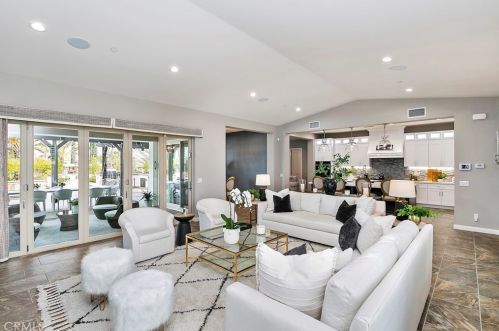 1769 Green Orchard Pl, Riverside CA  92508-8746 exterior