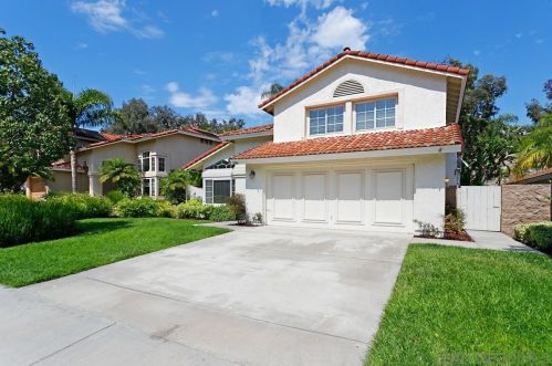 2086 Tiffany Dr, Oceanside, CA 92056-3252