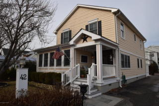 42 Ocean Ave, Wall Township NJ  08750-1618 exterior