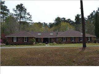 205 Caveson Dr, Summerville, SC 29483-4908