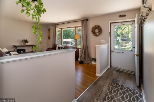 2639 Cedar Ave, Saint Paul MN  55110-4563 exterior
