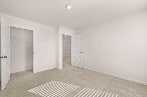 1065 Mackets Ct, Atlanta GA  30354-3642 exterior