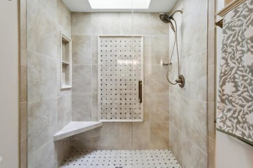 285 Brackenwood Cir, Atlanta GA  30328-2648 exterior