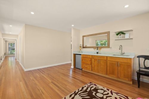 3002 Diamond Head Rd, Honolulu HI  96815-4716 exterior