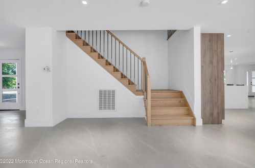 171 Wall St, Tinton Falls NJ  07724-2416 exterior