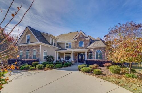 7200 Crestview Dr, Porterdale, GA 30014-3261