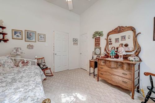 6009 Longmire Trl, Conroe TX  77304-4866 exterior