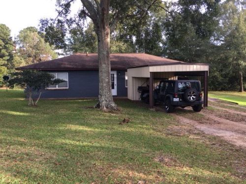 2002 Railroad St, Wesson, MS 39191-9102