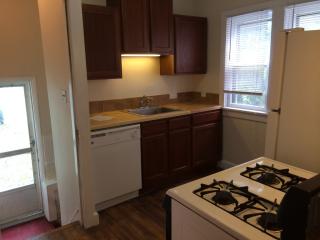 3366 Tullamore Rd, Cleveland OH  44118-2939 exterior