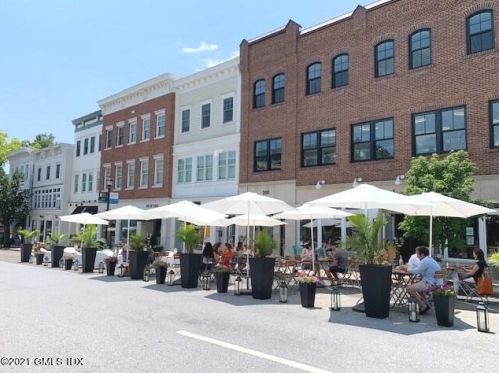 99 Monica Rd, Greenwich CT  06831-5024 exterior