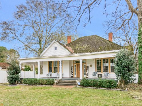 410 Indian Springs St, Jackson, GA 30233-2130