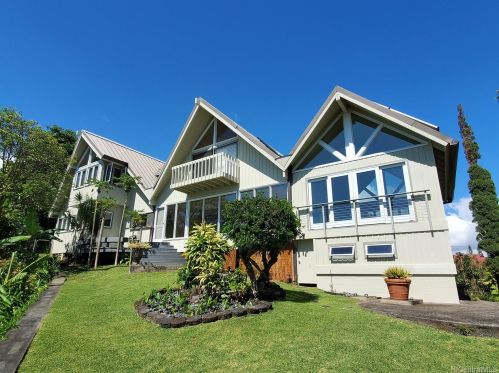 140 Poloke Pl, Honolulu, HI 96822-5008