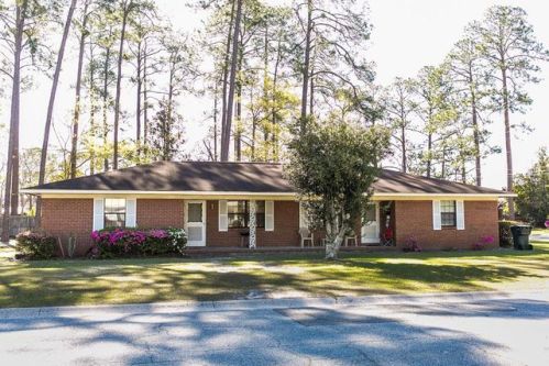 600 Fern St, Waycross, GA 31501-3211