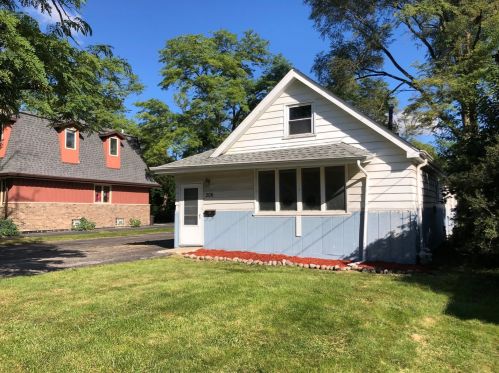 206 Marion St, Thornton, IL 60476-1008