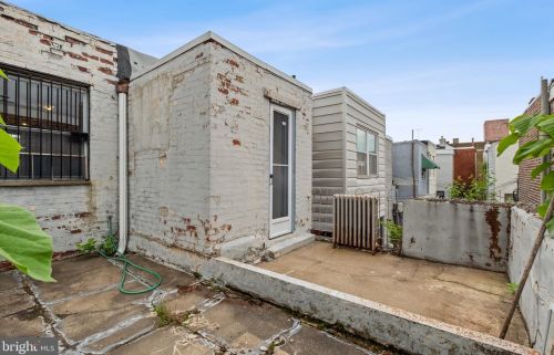 1412 12 St, Philadelphia PA 19147-2624 exterior